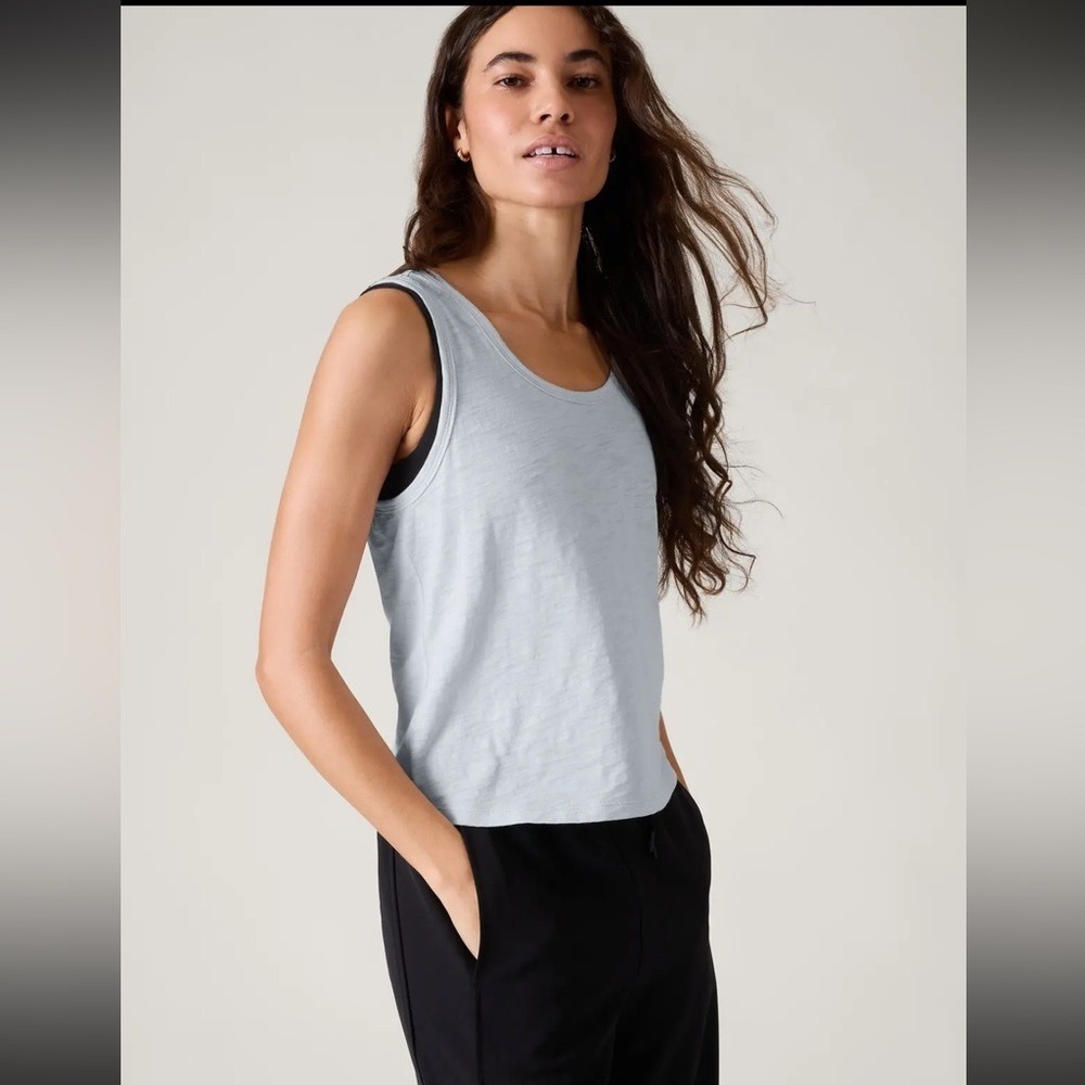 Athleta Essential Slub Tank Snowfall‎ Blue Light Blue Scoop Neck Workout Gym L